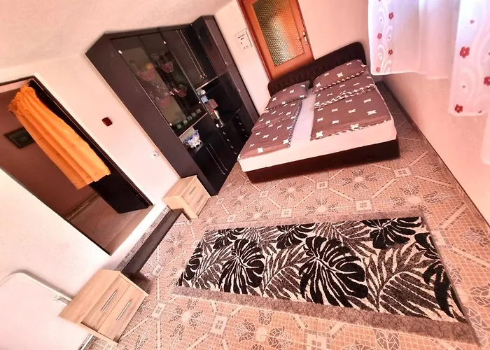 Zlata Apartamento *